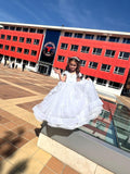 Vestito da una  piccola principessa
