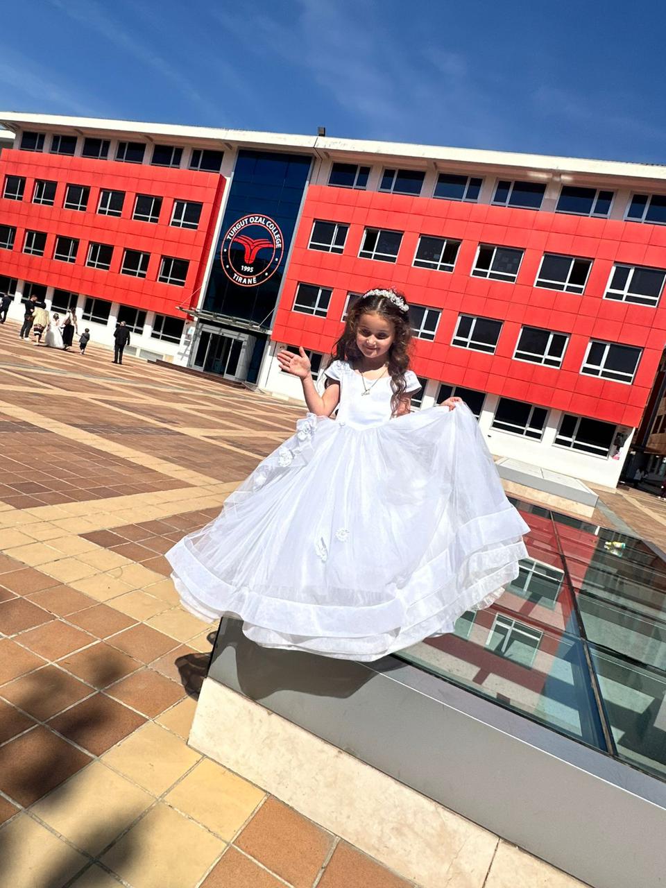 Vestito da una  piccola principessa